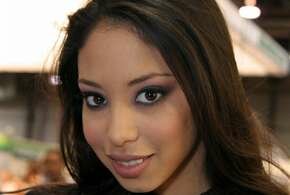 ALEXIS LOVE